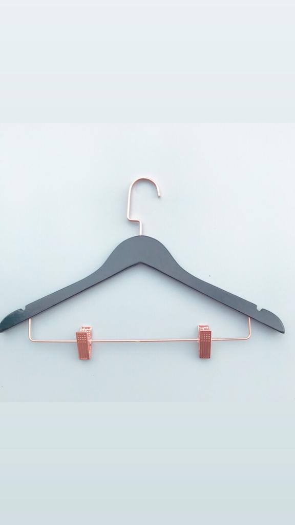 CDM15P - CABIDE DE MADEIRA COM PRESILHA ROSÈ - GANCHO ITALIANO ROSÈ.jpg